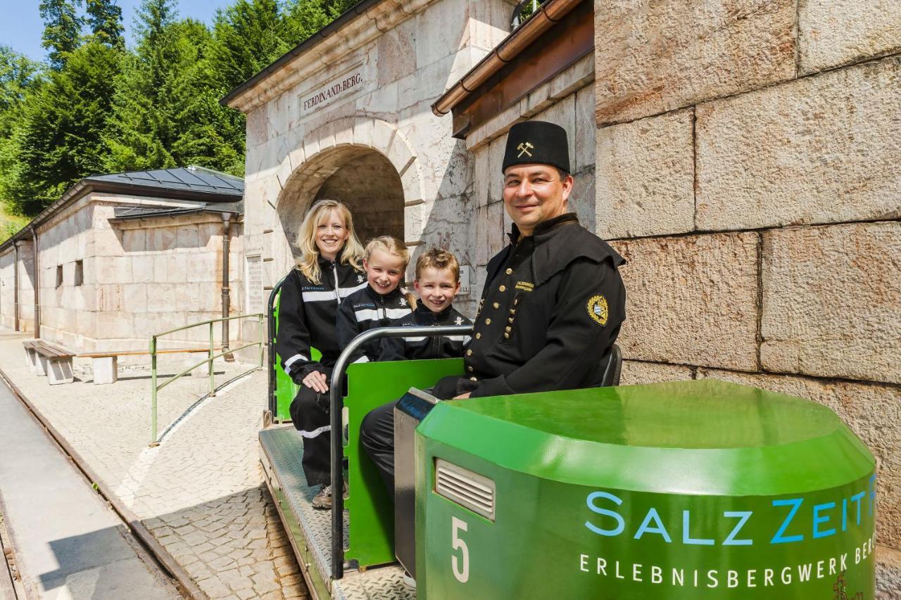 Home-Hotel Salzberg Berchtesgaden Exterior photo The train